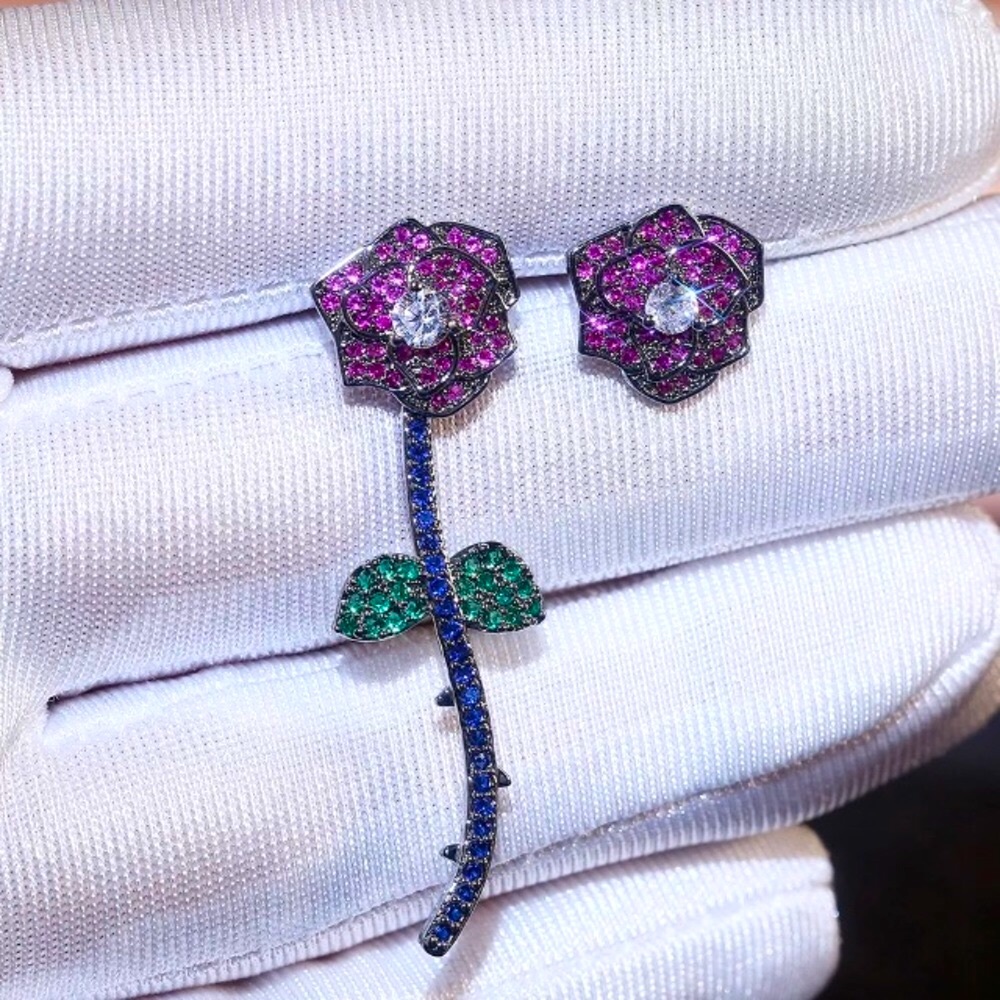 - 🌹 Pink Rose Earrings with stem set in .925